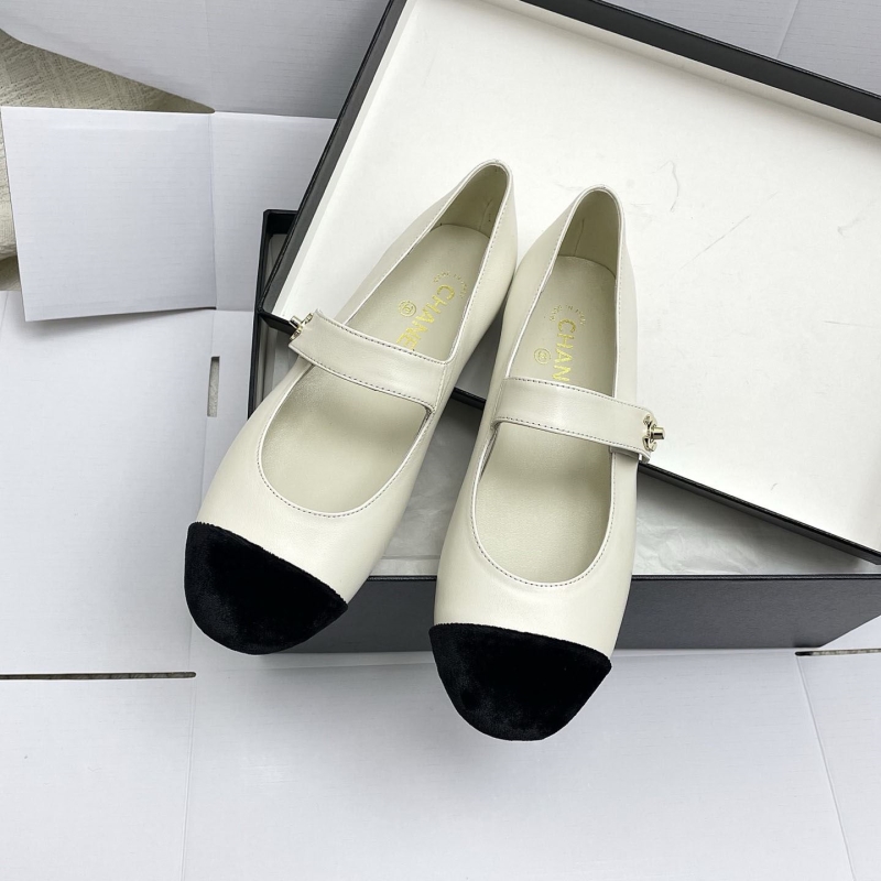 Ch**el flat shoes